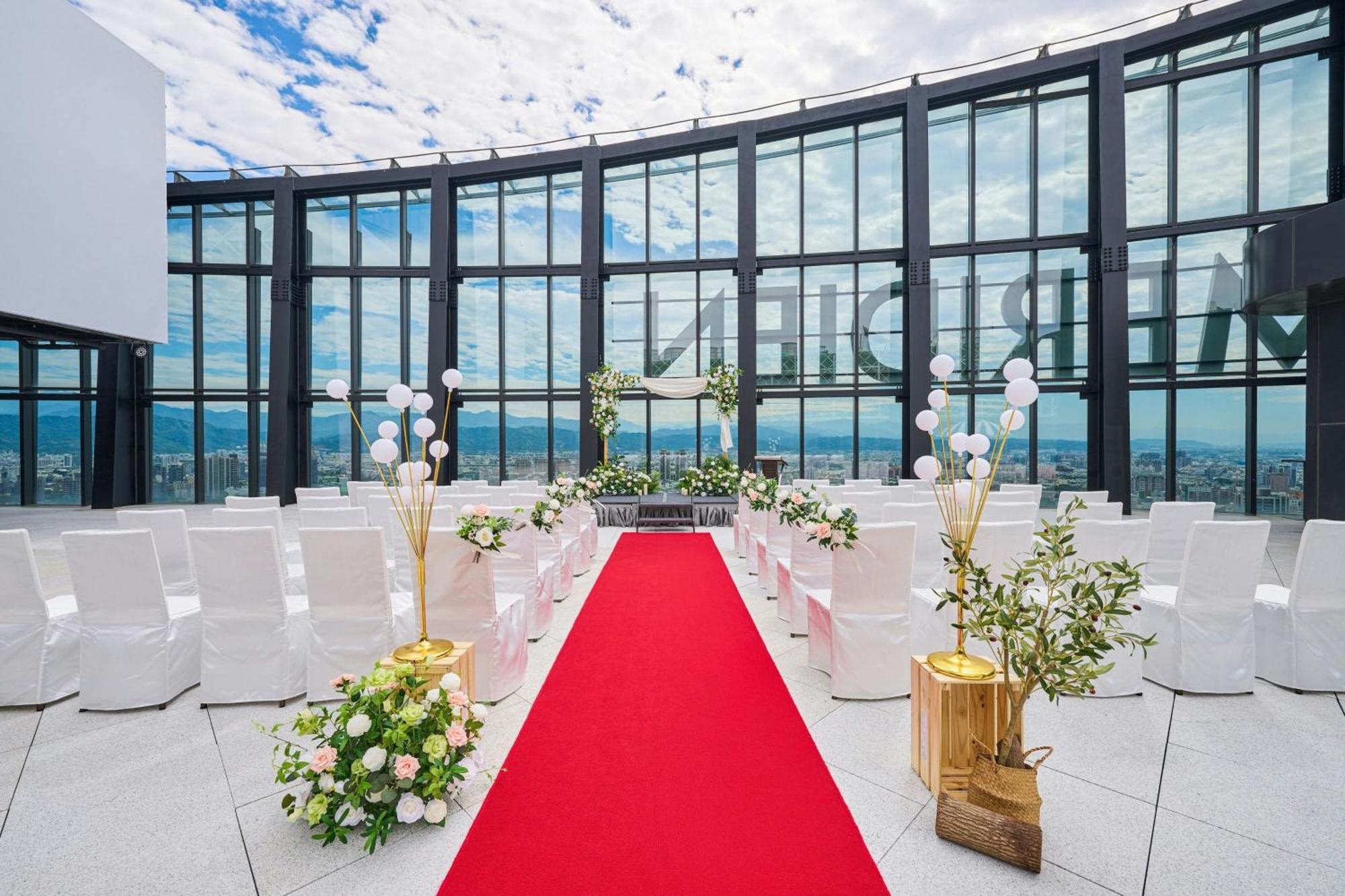 Le Meridien Taichung Luaran gambar The Sky Chapel