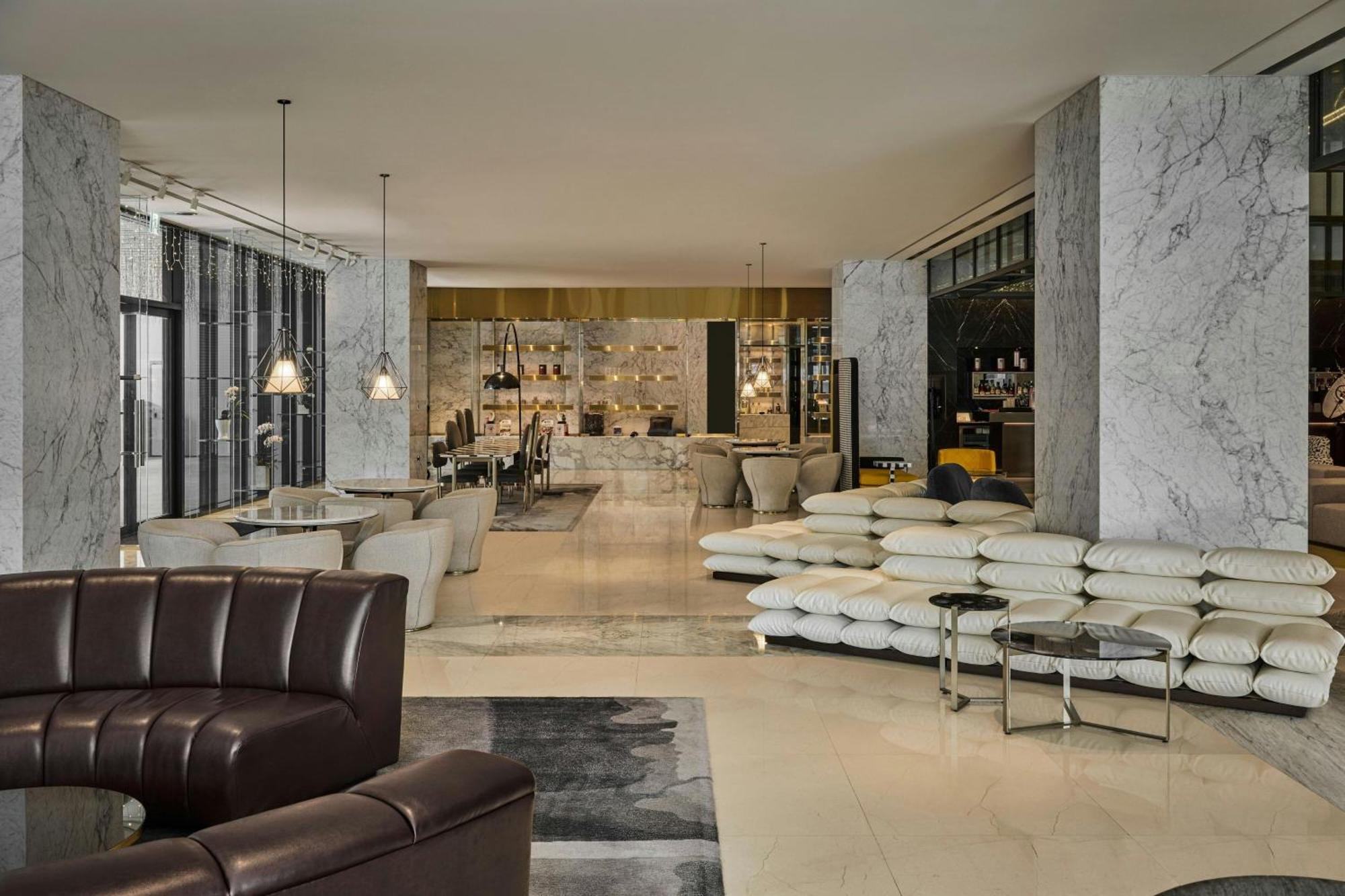Le Meridien Taichung Luaran gambar The Lounge at the airport